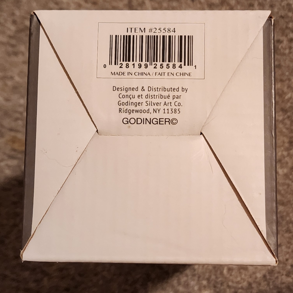 Shannon Godinger crystal carafe "Dublin" pattern  16 oz capacity - NEW in box! - Picture 6 of 6